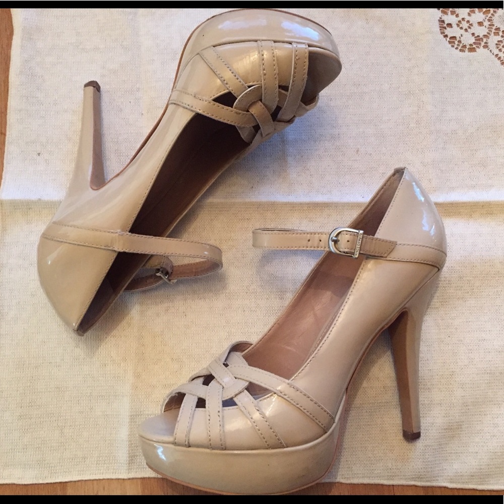 Vince Camuto "Marken" Nude Heels 7.5